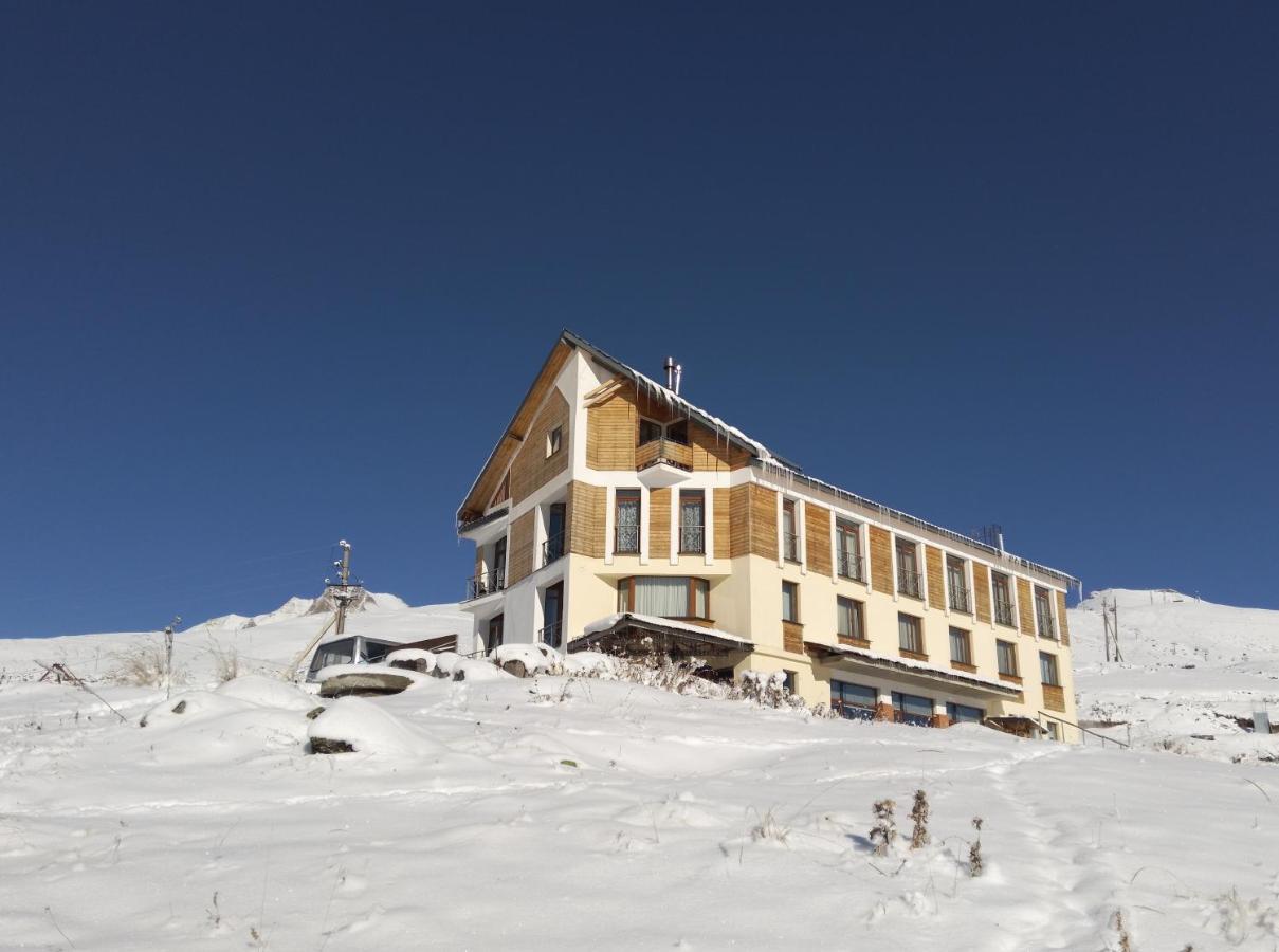 Hotel Rezohut Gudauri Esterno foto