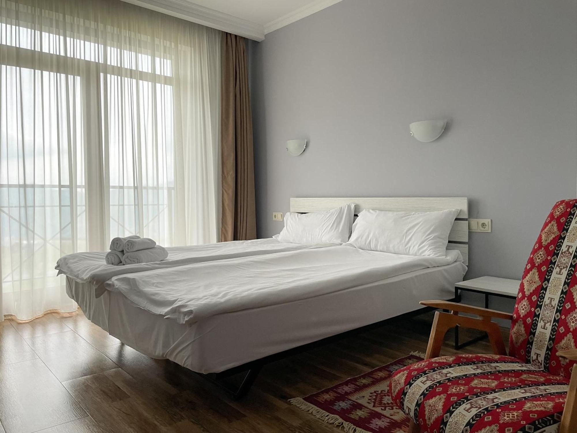 Hotel Rezohut Gudauri Esterno foto
